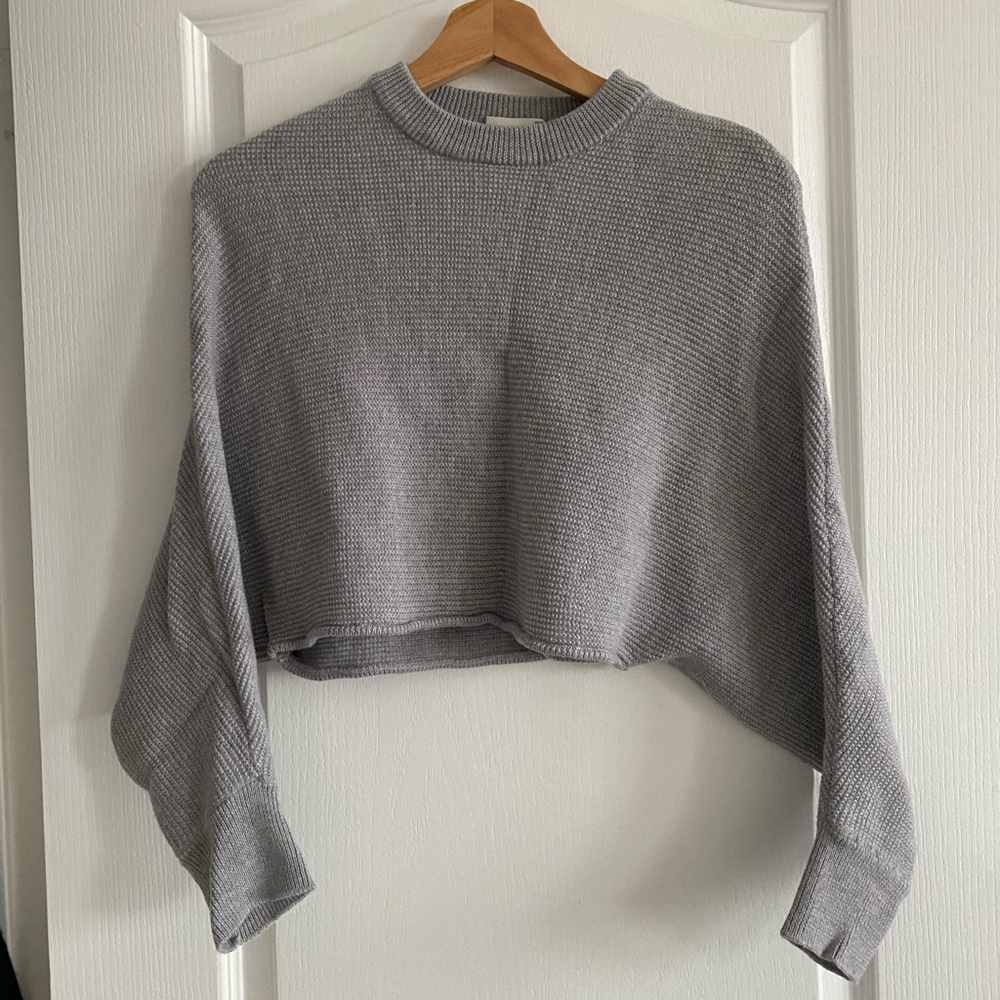 Aritzia Grey Cropped Sweater
